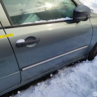 Передняя правая дверь