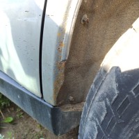 Задняя левая дверь