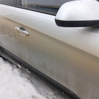 Передняя правая дверь