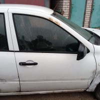 Передняя правая дверь