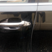 Передняя левая дверь