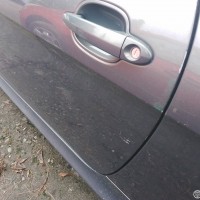 Передняя левая дверь