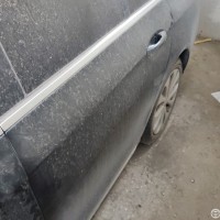 Задняя левая дверь