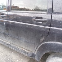 Задняя левая дверь