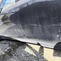 Задняя левая дверь