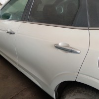 Задняя левая дверь