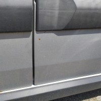 Задняя левая дверь