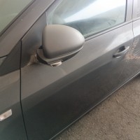 Передняя левая дверь