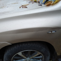 Переднее левое крыло