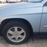 Переднее левое крыло