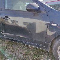 Передняя правая дверь