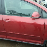 Передняя правая дверь