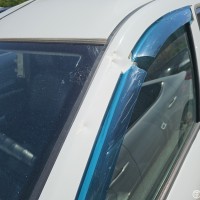 Передняя левая дверь