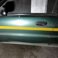 Передняя левая дверь