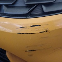 Передний бампер