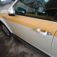 Передняя левая дверь