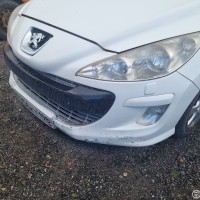 Передний бампер