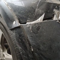 Передний бампер