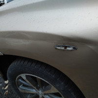 Переднее левое крыло