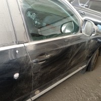 Передняя правая дверь