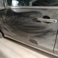 Передняя левая дверь