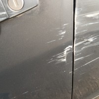 Передняя левая дверь