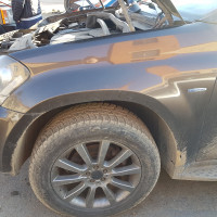 Переднее левое крыло