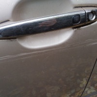 Передняя левая дверь