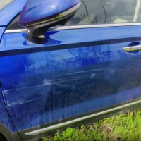 Передняя левая дверь