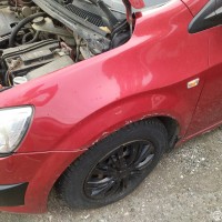 Переднее левое крыло