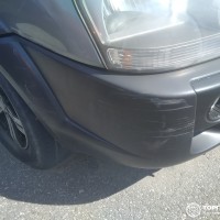 Передний бампер