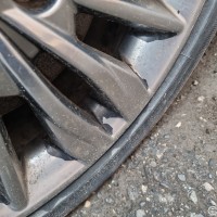 Переднее левое колесо