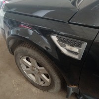 Переднее левое крыло