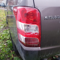 Левый задний фонарь