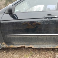 Передняя левая дверь