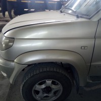 Переднее левое крыло