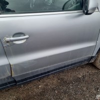 Передняя правая дверь