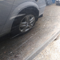 Задняя левая дверь