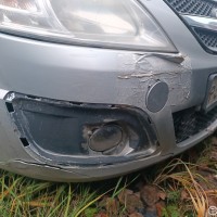 Передний бампер