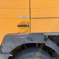 Передняя левая дверь