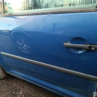 Передняя левая дверь