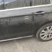 Задняя левая дверь